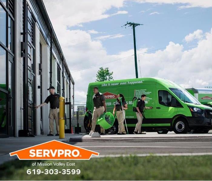 A team of SERVPRO technicians responds to a water damage emergency.